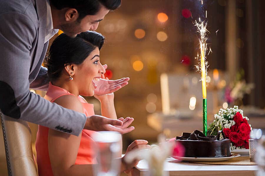 Surprise your wife on her birthday with these 5 ideas